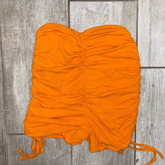 I.AM.GIA Colette Orange Scrunched Shorts - Picture 6 of 6